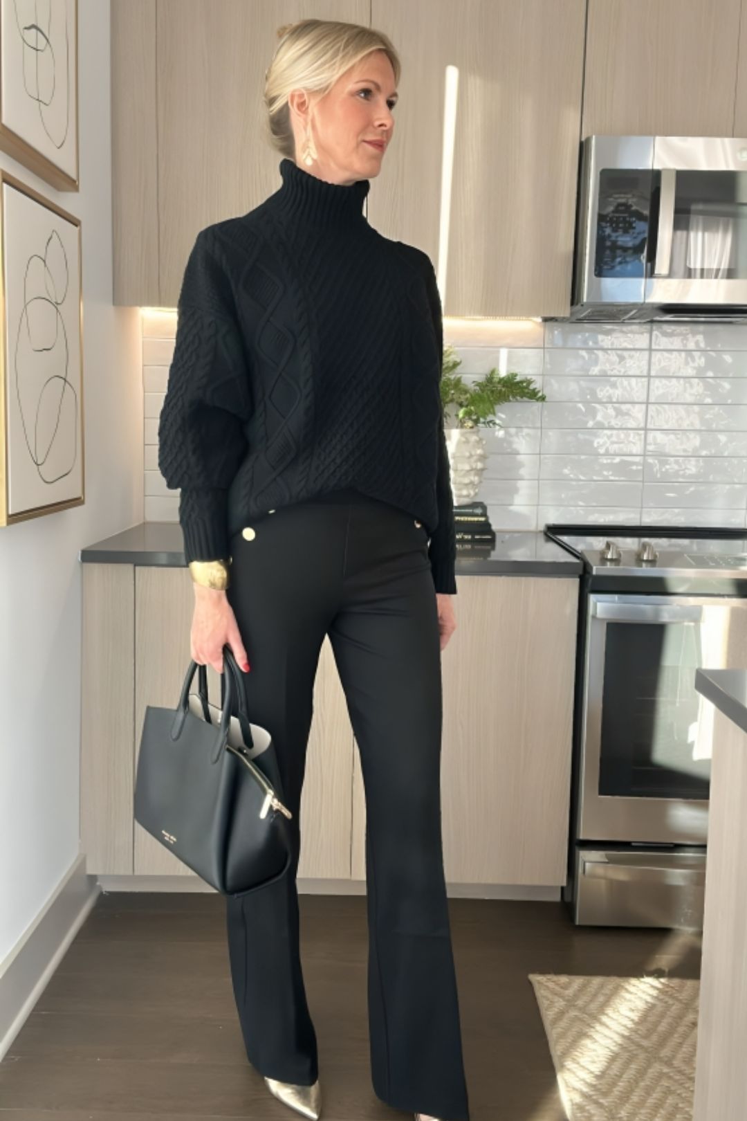 Mara | Pantalon Taille Haute à Boutons Dorés