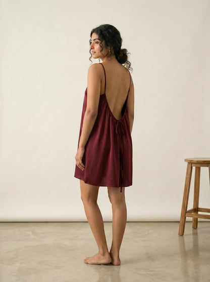 Elara - Robe dos nu ajustable